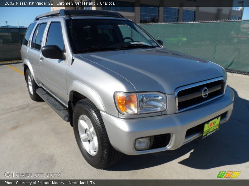 Chrome Silver Metallic / Charcoal 2003 Nissan Pathfinder SE