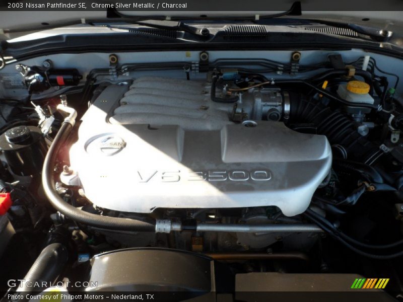 Chrome Silver Metallic / Charcoal 2003 Nissan Pathfinder SE