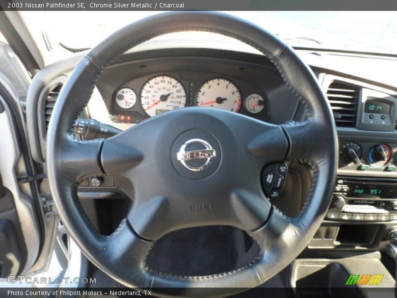 Chrome Silver Metallic / Charcoal 2003 Nissan Pathfinder SE