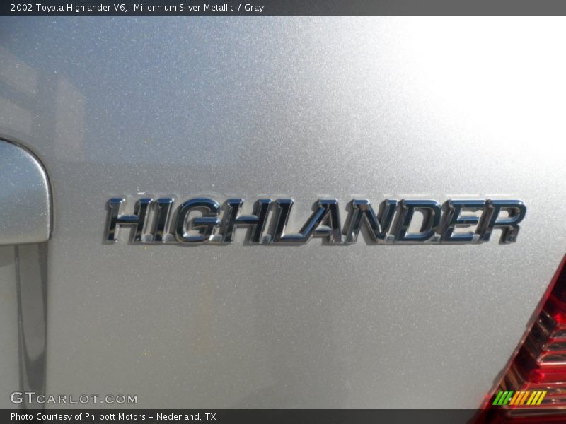 Millennium Silver Metallic / Gray 2002 Toyota Highlander V6
