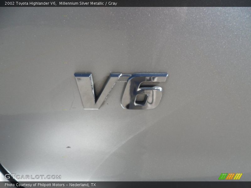 Millennium Silver Metallic / Gray 2002 Toyota Highlander V6