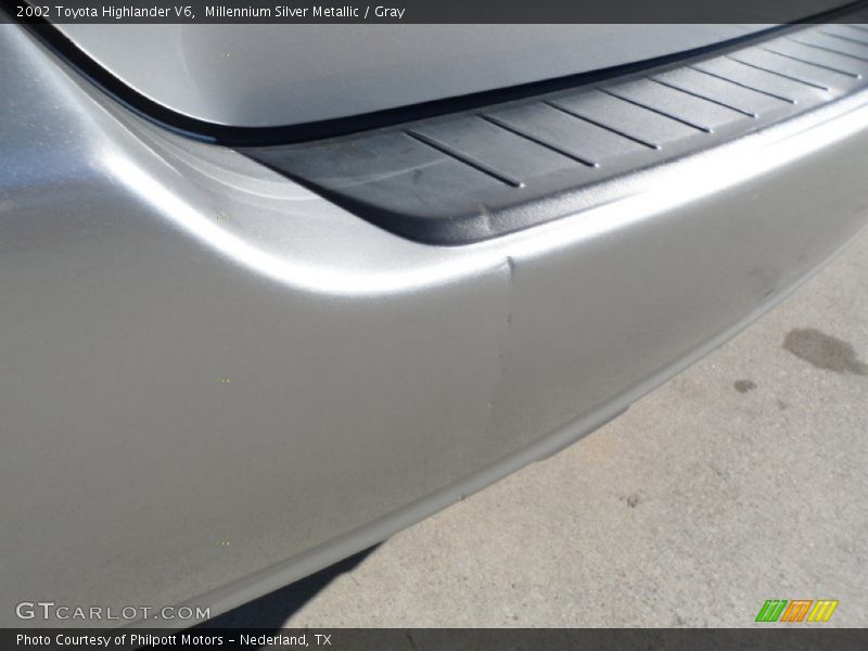 Millennium Silver Metallic / Gray 2002 Toyota Highlander V6