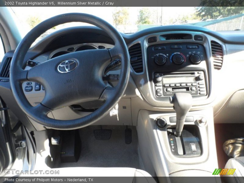 Millennium Silver Metallic / Gray 2002 Toyota Highlander V6