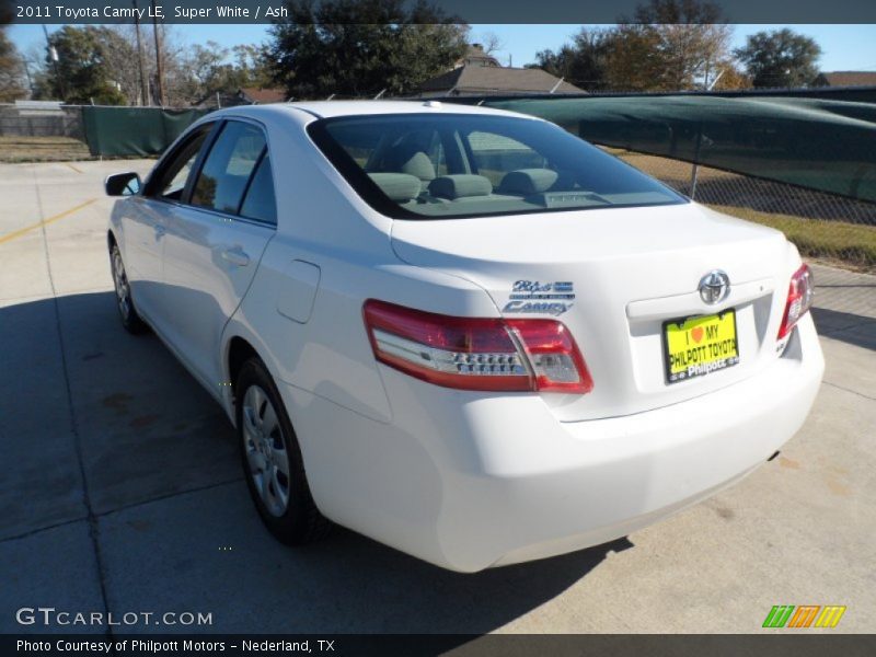 Super White / Ash 2011 Toyota Camry LE