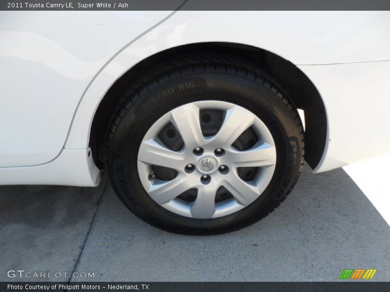 Super White / Ash 2011 Toyota Camry LE