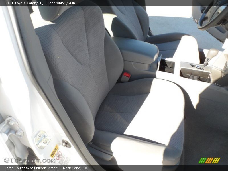 Super White / Ash 2011 Toyota Camry LE