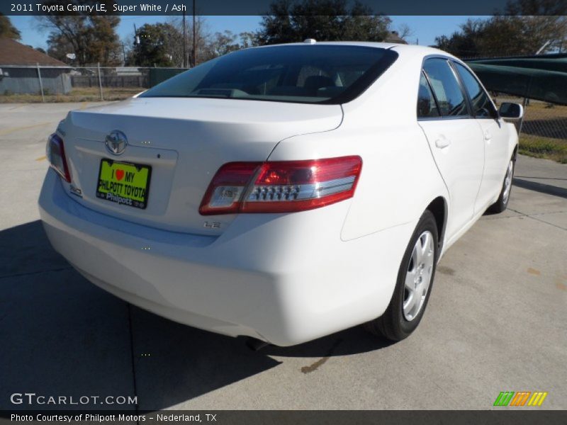 Super White / Ash 2011 Toyota Camry LE