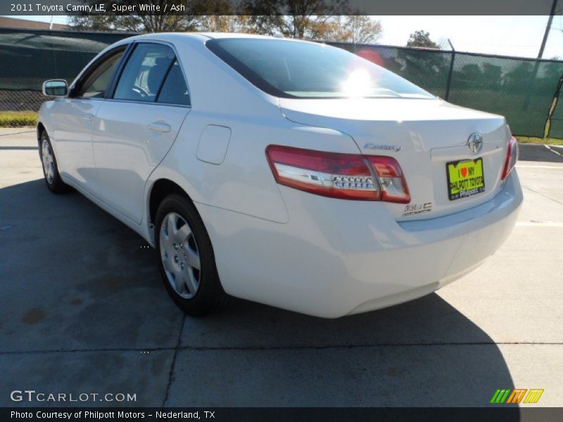 Super White / Ash 2011 Toyota Camry LE