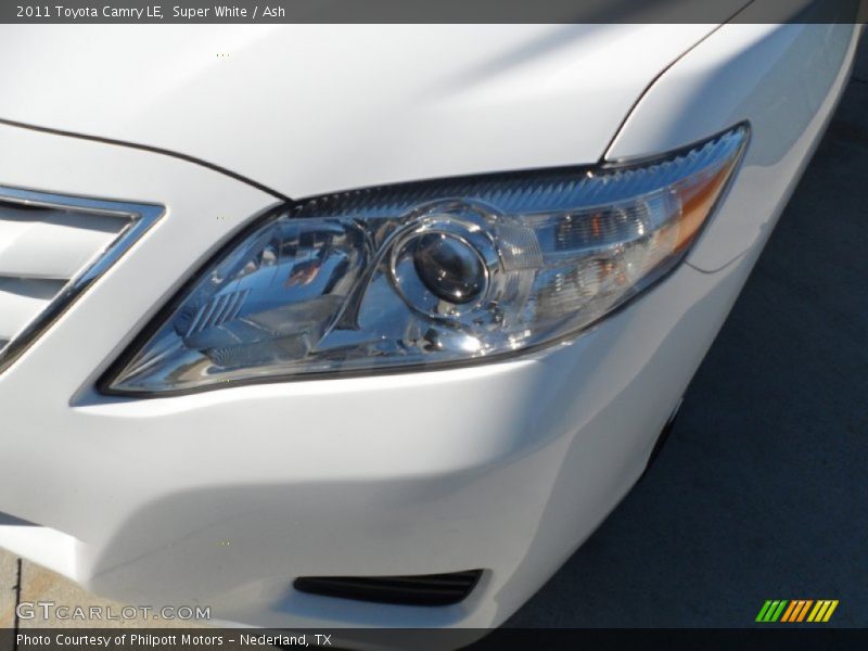 Super White / Ash 2011 Toyota Camry LE