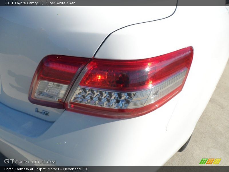 Super White / Ash 2011 Toyota Camry LE