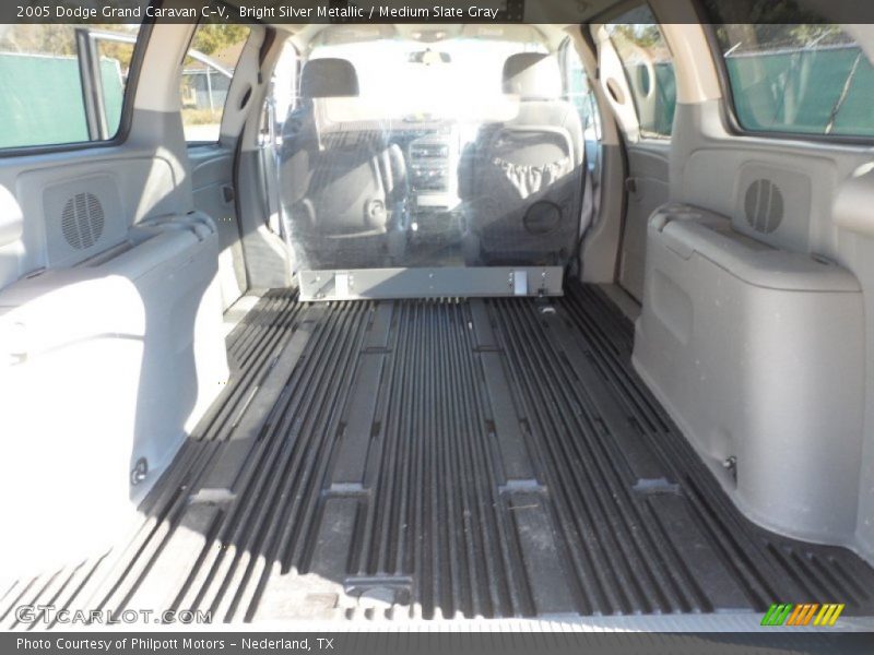  2005 Grand Caravan C-V Trunk