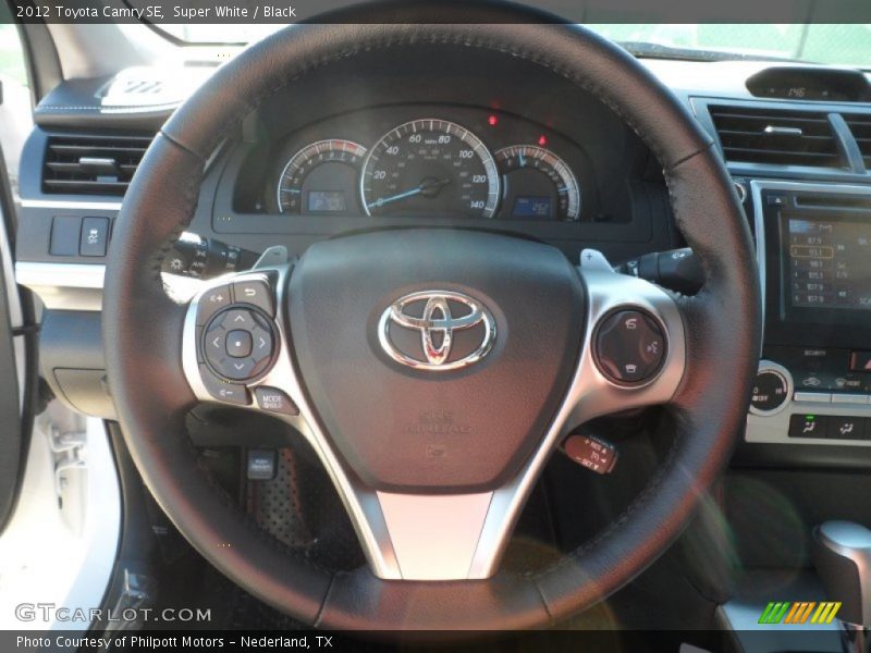 Super White / Black 2012 Toyota Camry SE