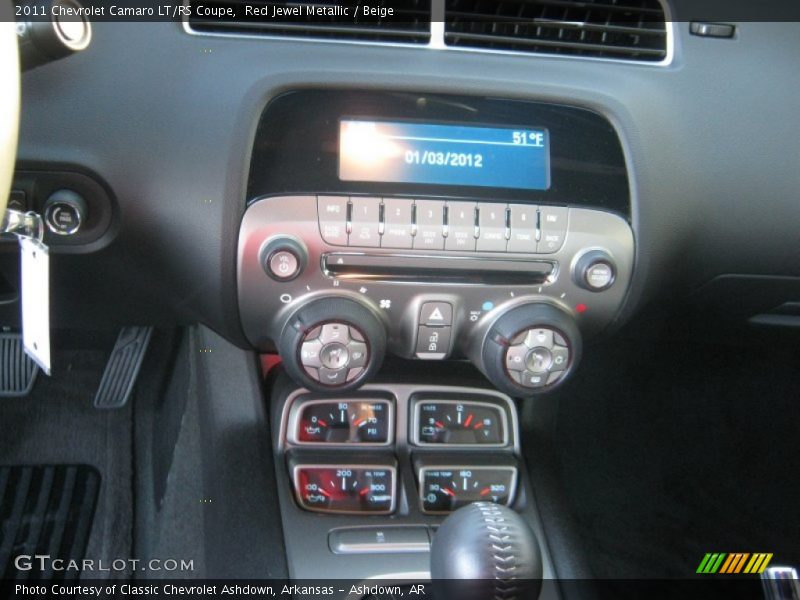 Controls of 2011 Camaro LT/RS Coupe