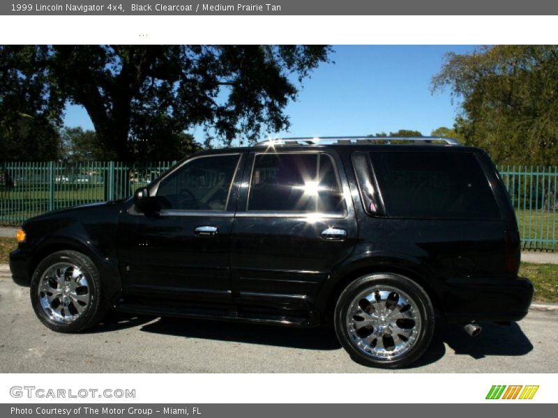Black Clearcoat / Medium Prairie Tan 1999 Lincoln Navigator 4x4