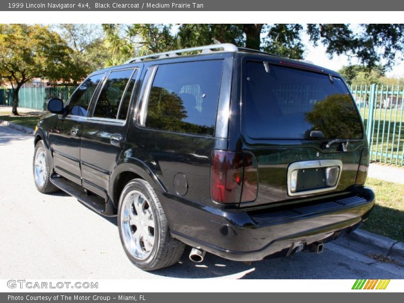 Black Clearcoat / Medium Prairie Tan 1999 Lincoln Navigator 4x4