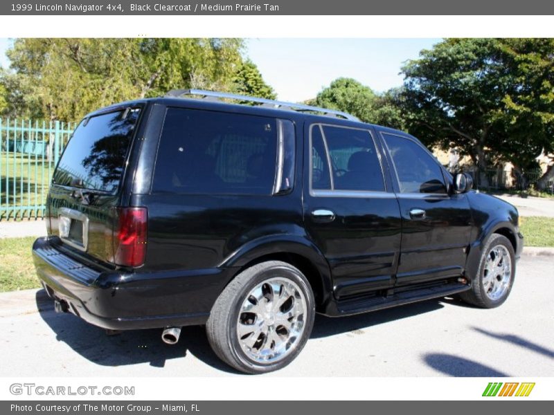 Black Clearcoat / Medium Prairie Tan 1999 Lincoln Navigator 4x4