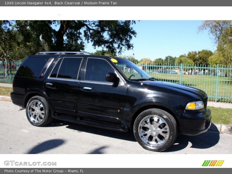 Black Clearcoat / Medium Prairie Tan 1999 Lincoln Navigator 4x4