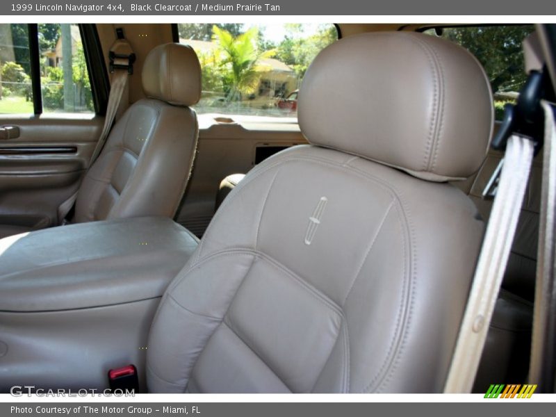 Black Clearcoat / Medium Prairie Tan 1999 Lincoln Navigator 4x4