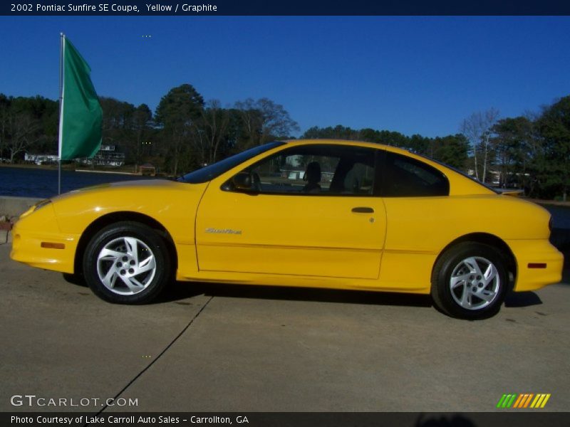 Yellow / Graphite 2002 Pontiac Sunfire SE Coupe