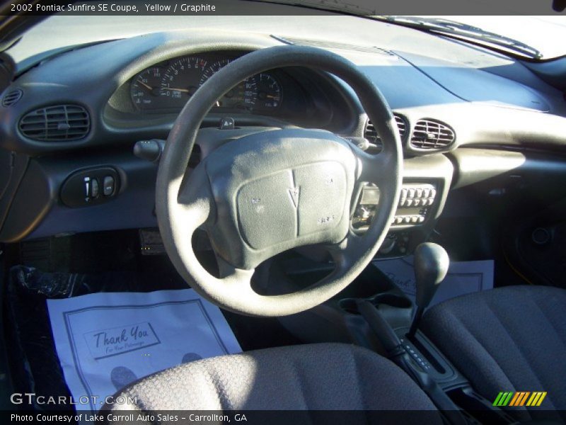 Yellow / Graphite 2002 Pontiac Sunfire SE Coupe