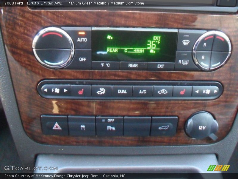 Controls of 2008 Taurus X Limited AWD