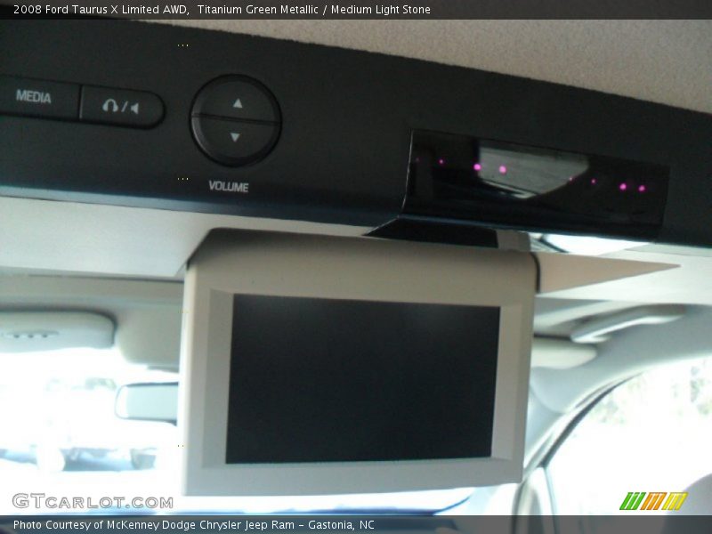 Titanium Green Metallic / Medium Light Stone 2008 Ford Taurus X Limited AWD