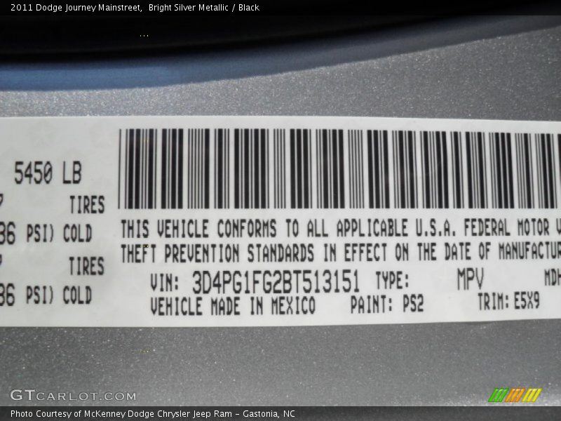 Bright Silver Metallic / Black 2011 Dodge Journey Mainstreet