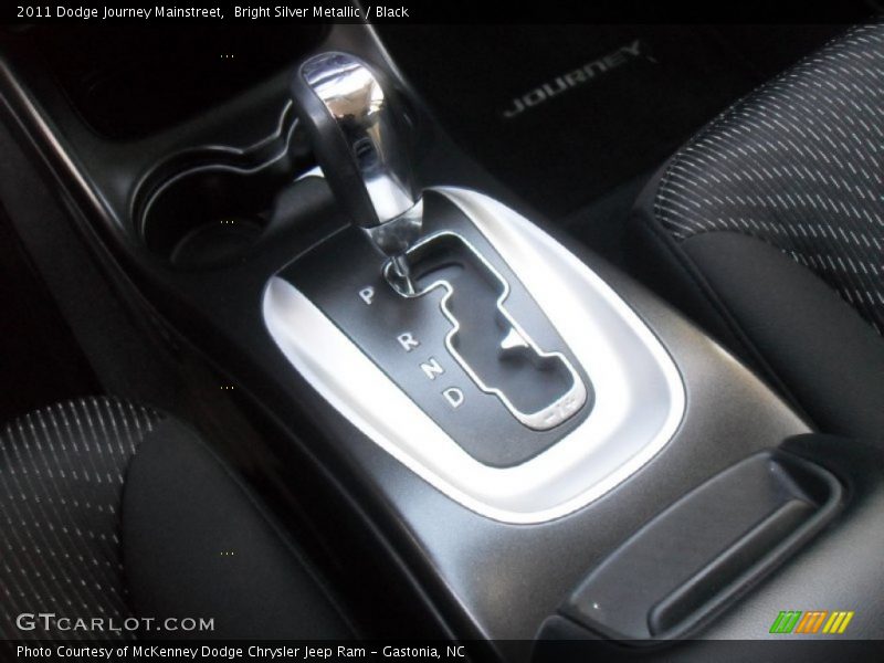 Bright Silver Metallic / Black 2011 Dodge Journey Mainstreet
