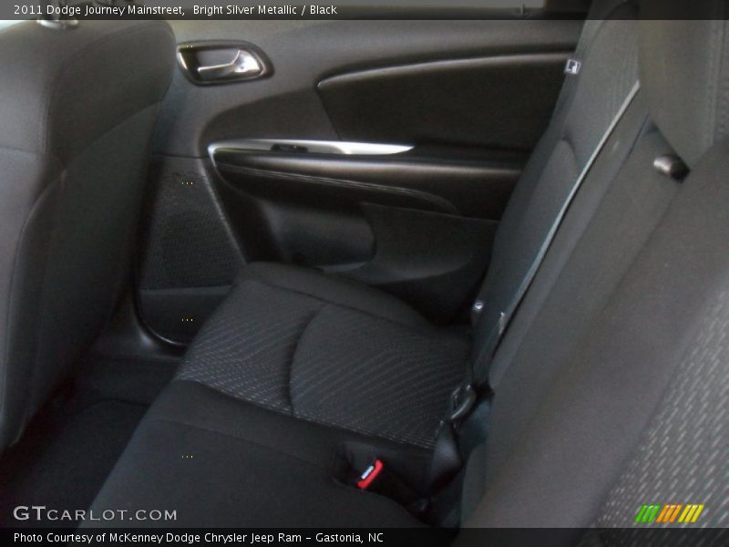 Bright Silver Metallic / Black 2011 Dodge Journey Mainstreet