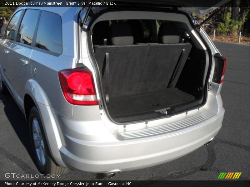 Bright Silver Metallic / Black 2011 Dodge Journey Mainstreet