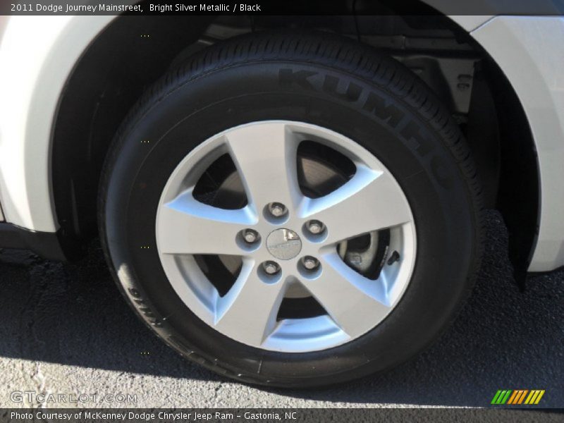 Bright Silver Metallic / Black 2011 Dodge Journey Mainstreet