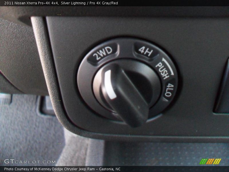 Silver Lightning / Pro 4X Gray/Red 2011 Nissan Xterra Pro-4X 4x4