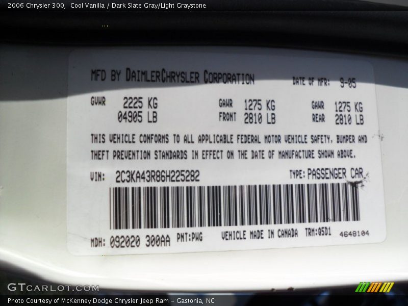 Cool Vanilla / Dark Slate Gray/Light Graystone 2006 Chrysler 300