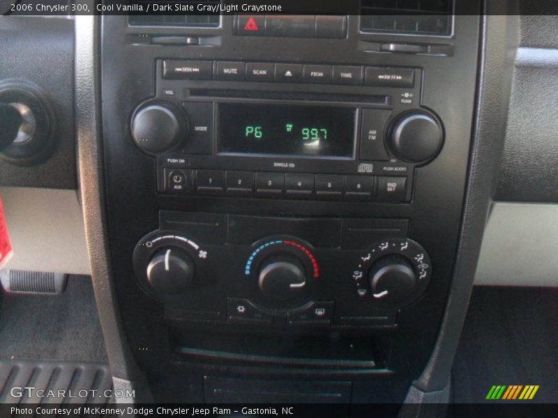 Cool Vanilla / Dark Slate Gray/Light Graystone 2006 Chrysler 300