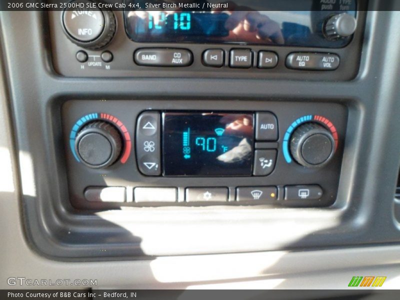 Silver Birch Metallic / Neutral 2006 GMC Sierra 2500HD SLE Crew Cab 4x4