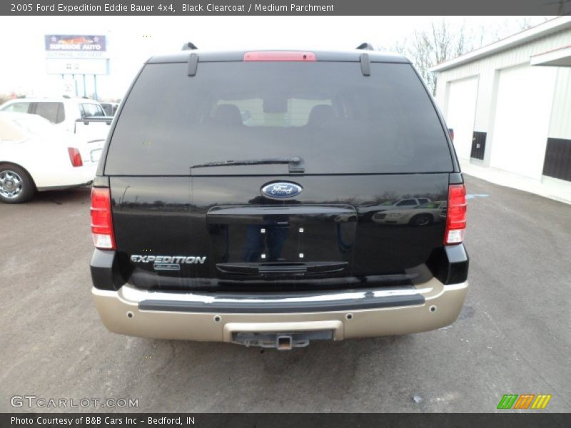 Black Clearcoat / Medium Parchment 2005 Ford Expedition Eddie Bauer 4x4