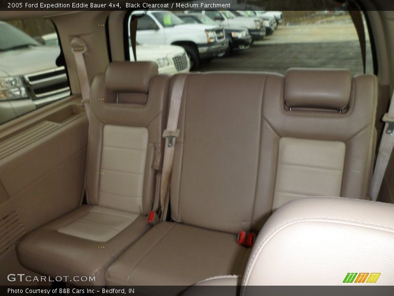 Black Clearcoat / Medium Parchment 2005 Ford Expedition Eddie Bauer 4x4