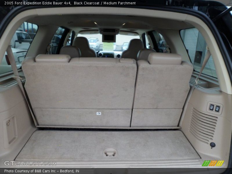 Black Clearcoat / Medium Parchment 2005 Ford Expedition Eddie Bauer 4x4
