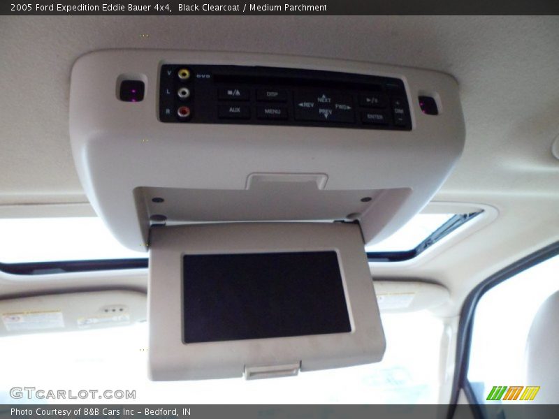 Black Clearcoat / Medium Parchment 2005 Ford Expedition Eddie Bauer 4x4