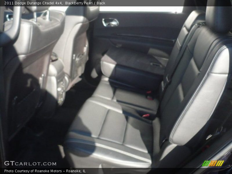 Blackberry Pearl / Black 2011 Dodge Durango Citadel 4x4