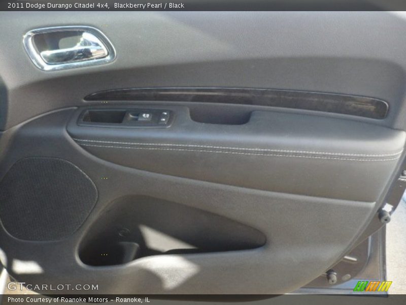 Blackberry Pearl / Black 2011 Dodge Durango Citadel 4x4