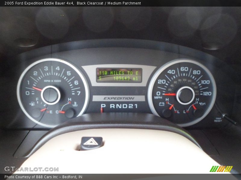 Black Clearcoat / Medium Parchment 2005 Ford Expedition Eddie Bauer 4x4