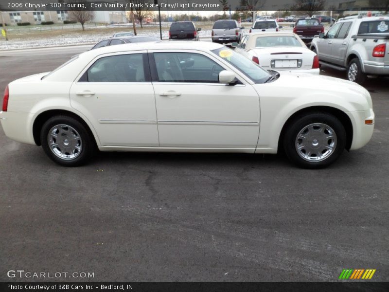 Cool Vanilla / Dark Slate Gray/Light Graystone 2006 Chrysler 300 Touring