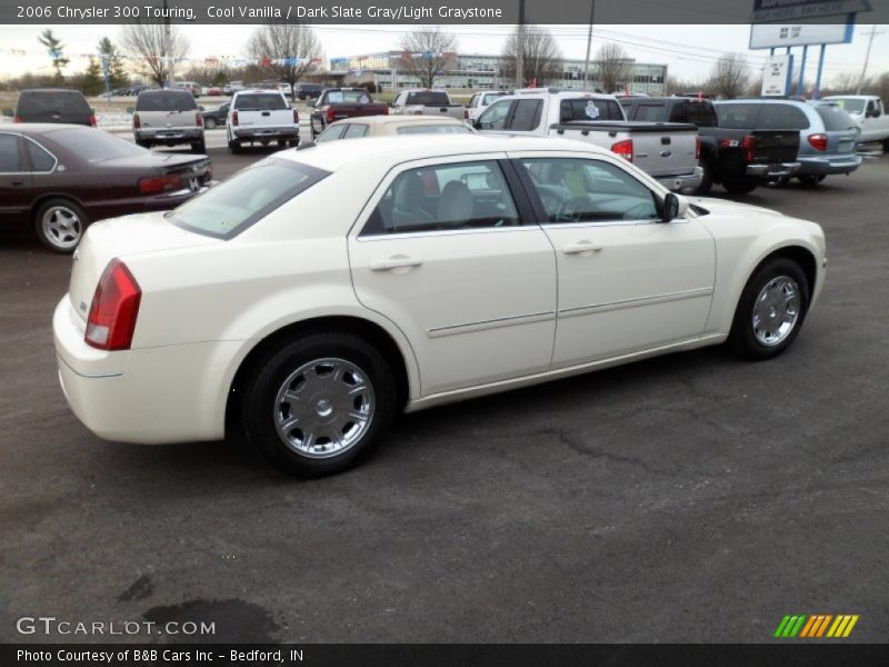 Cool Vanilla / Dark Slate Gray/Light Graystone 2006 Chrysler 300 Touring
