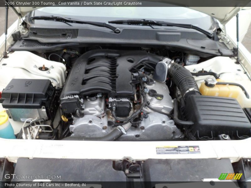 Cool Vanilla / Dark Slate Gray/Light Graystone 2006 Chrysler 300 Touring