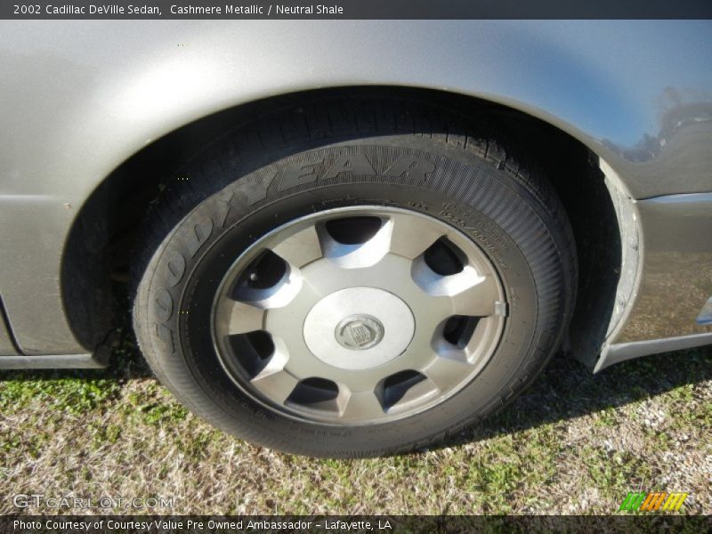 Cashmere Metallic / Neutral Shale 2002 Cadillac DeVille Sedan