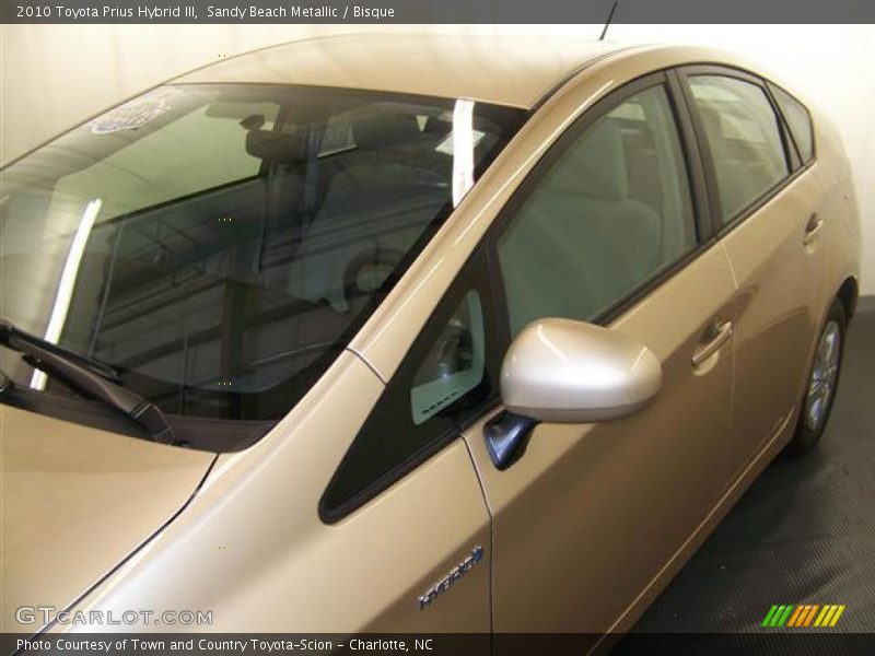 Sandy Beach Metallic / Bisque 2010 Toyota Prius Hybrid III