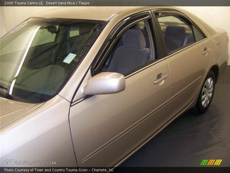 Desert Sand Mica / Taupe 2006 Toyota Camry LE