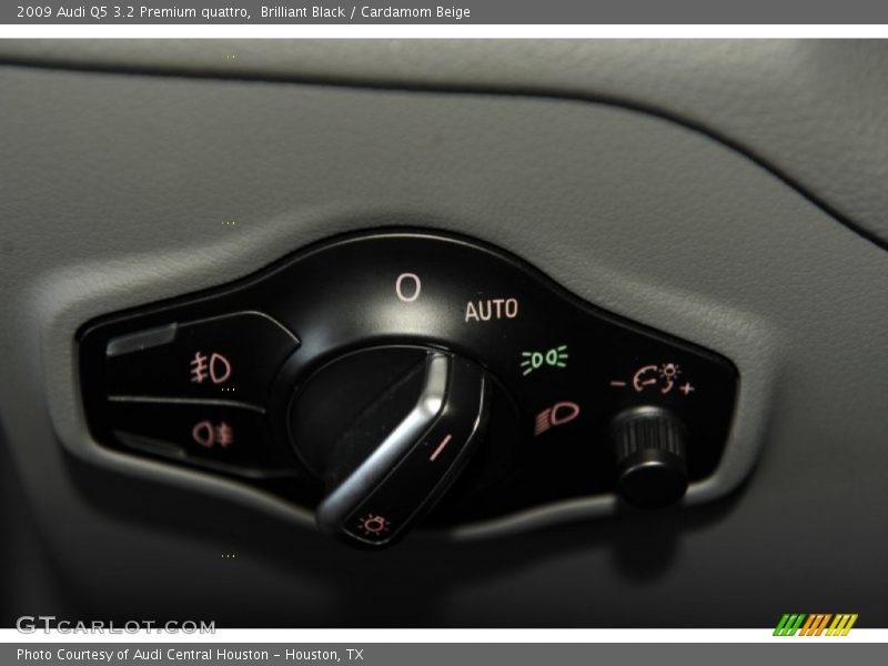 Brilliant Black / Cardamom Beige 2009 Audi Q5 3.2 Premium quattro