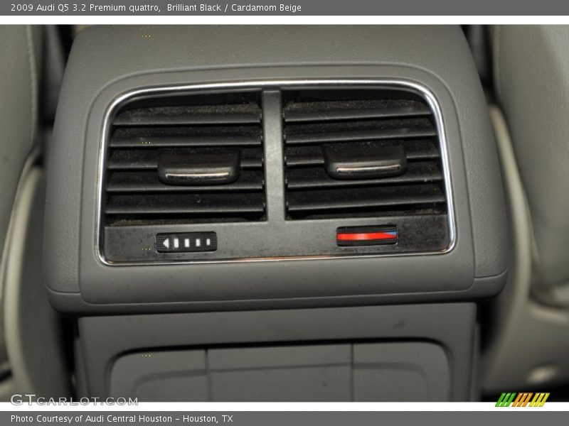 Brilliant Black / Cardamom Beige 2009 Audi Q5 3.2 Premium quattro